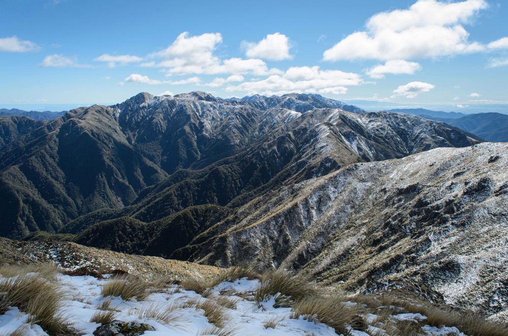 The-Tararua-Mountains-in-spring-new-zealand